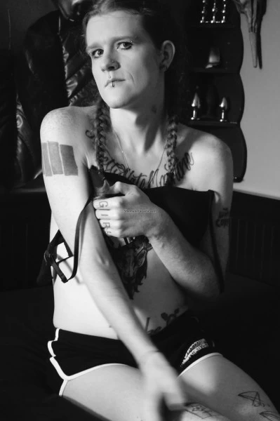 Thumbnail of Violet Baudelaire’s photo gallery